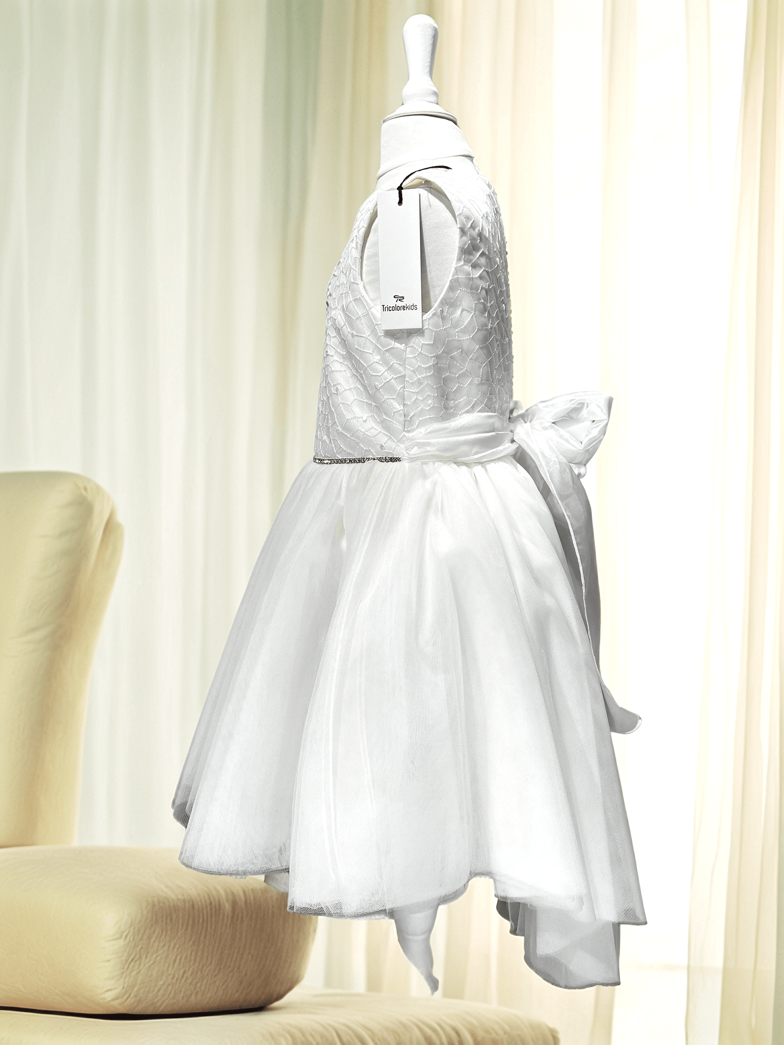 Abito cerimonia bambina Tricolorekids con pizzo e strascico asimmetrico - Child di Aurora Zonno