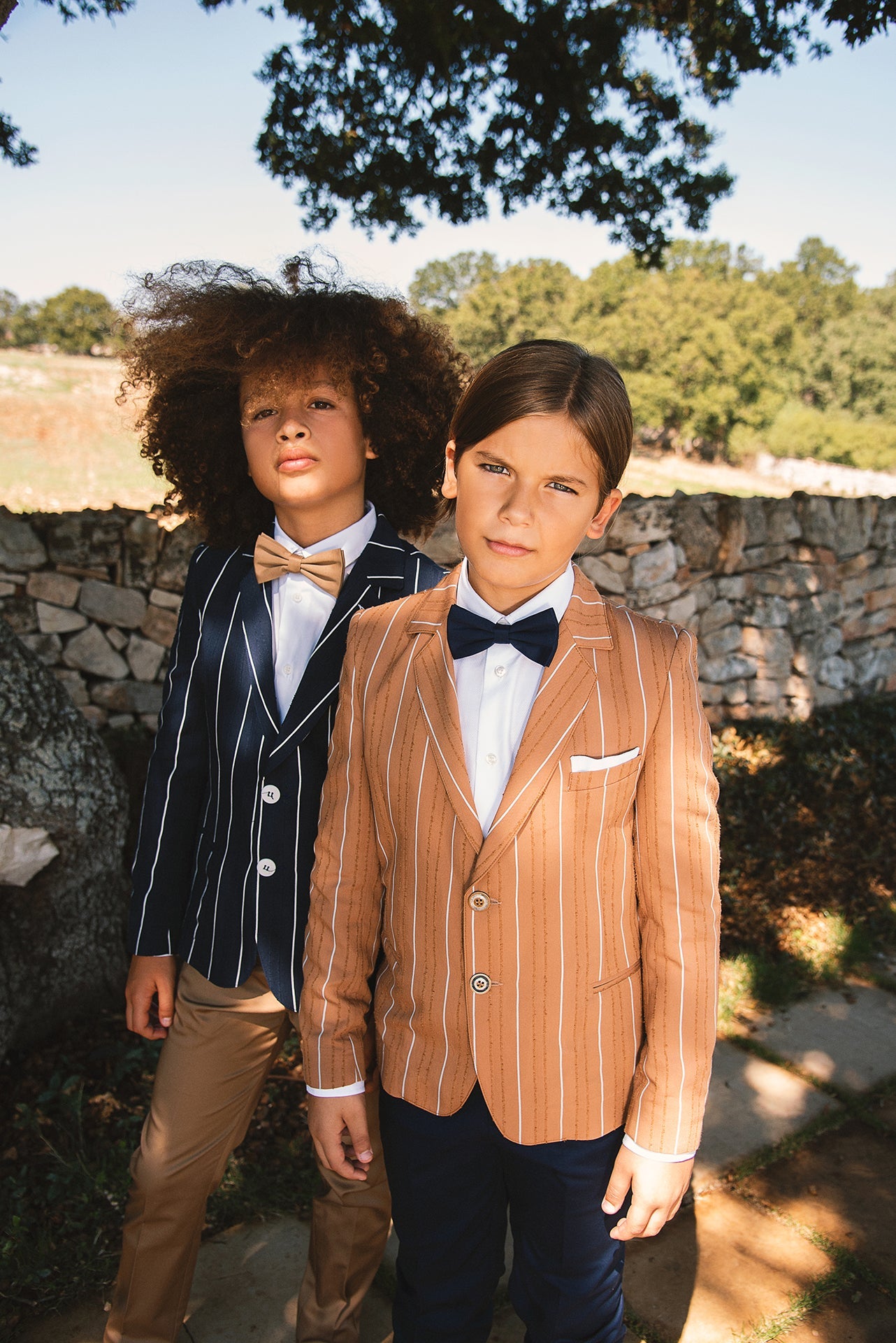 Completo cerimonia regazzo Tricolorekids con giacca gessata tabacco - Child di Aurora Zonno